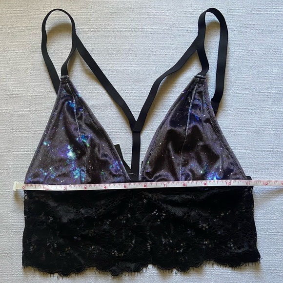 Hot Topic Galaxy Velvet Lace Bra - Picture 5 of 7